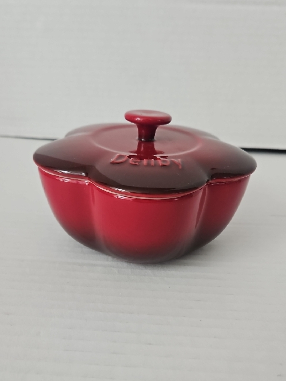 Denby Ombre Cherry Red Flower Cover Mini Ramekin Baking Dish
